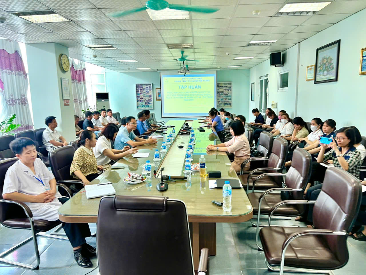 Kim Thành: Tập huấn phục hồi chức năng cho người khuyết tật dựa vào cộng đồng